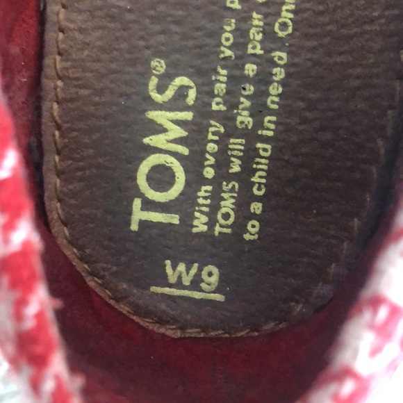 Tom’s - Picture 7 of 8